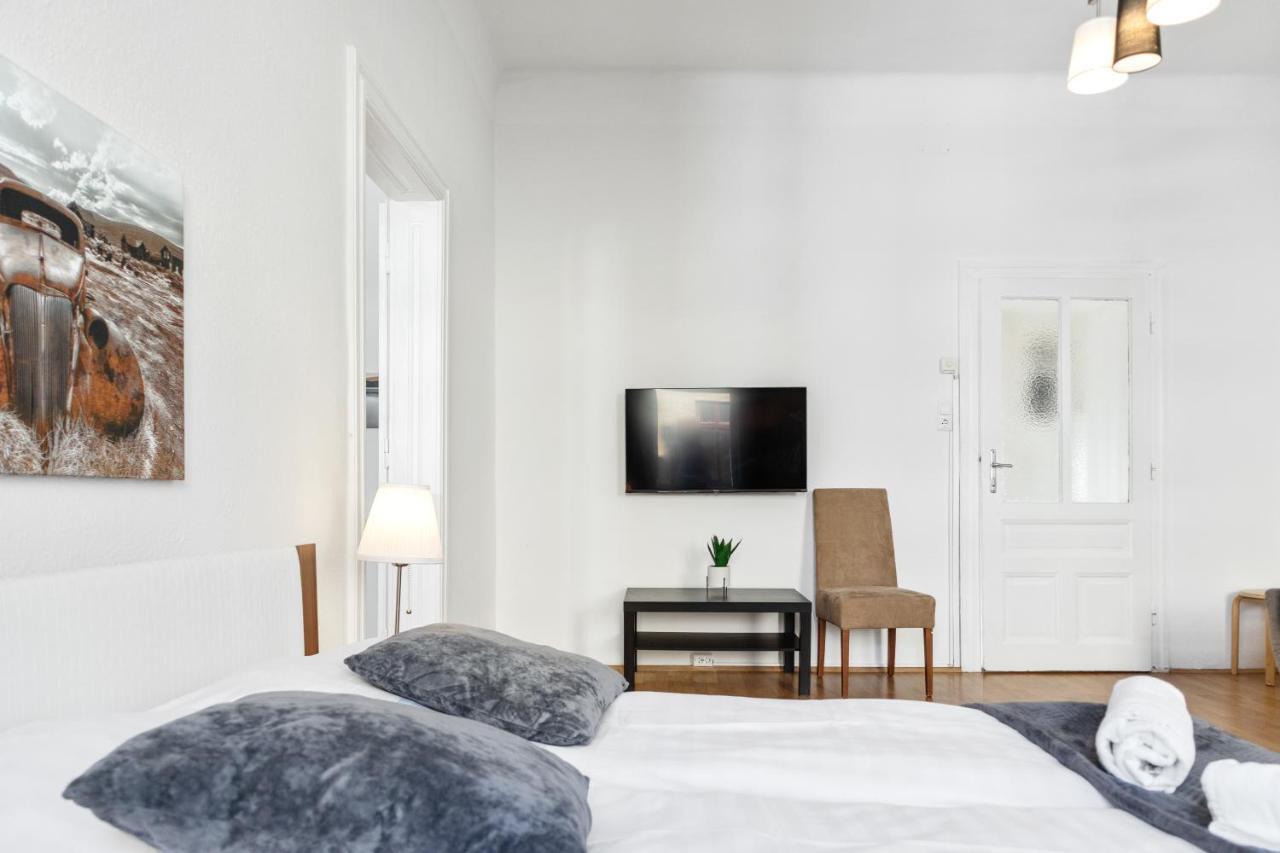 Beautiful 2Br Aptartment 12 Minutes To Downtown Bécs Kültér fotó