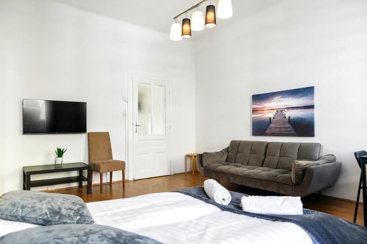 Beautiful 2Br Aptartment 12 Minutes To Downtown Bécs Kültér fotó